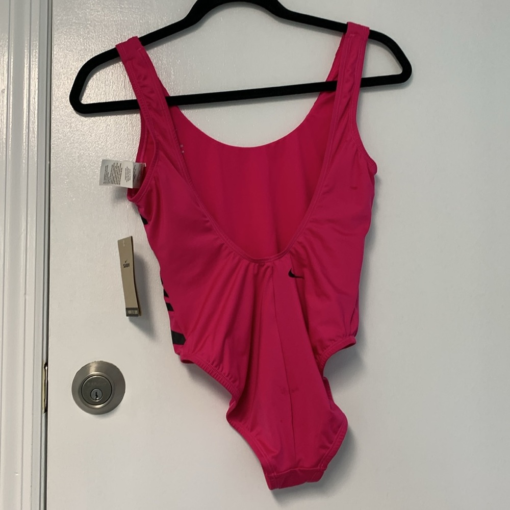 Nike hot pink fuchsia with black lettering one piece bathing suit size small new - Picture 2 of 5
